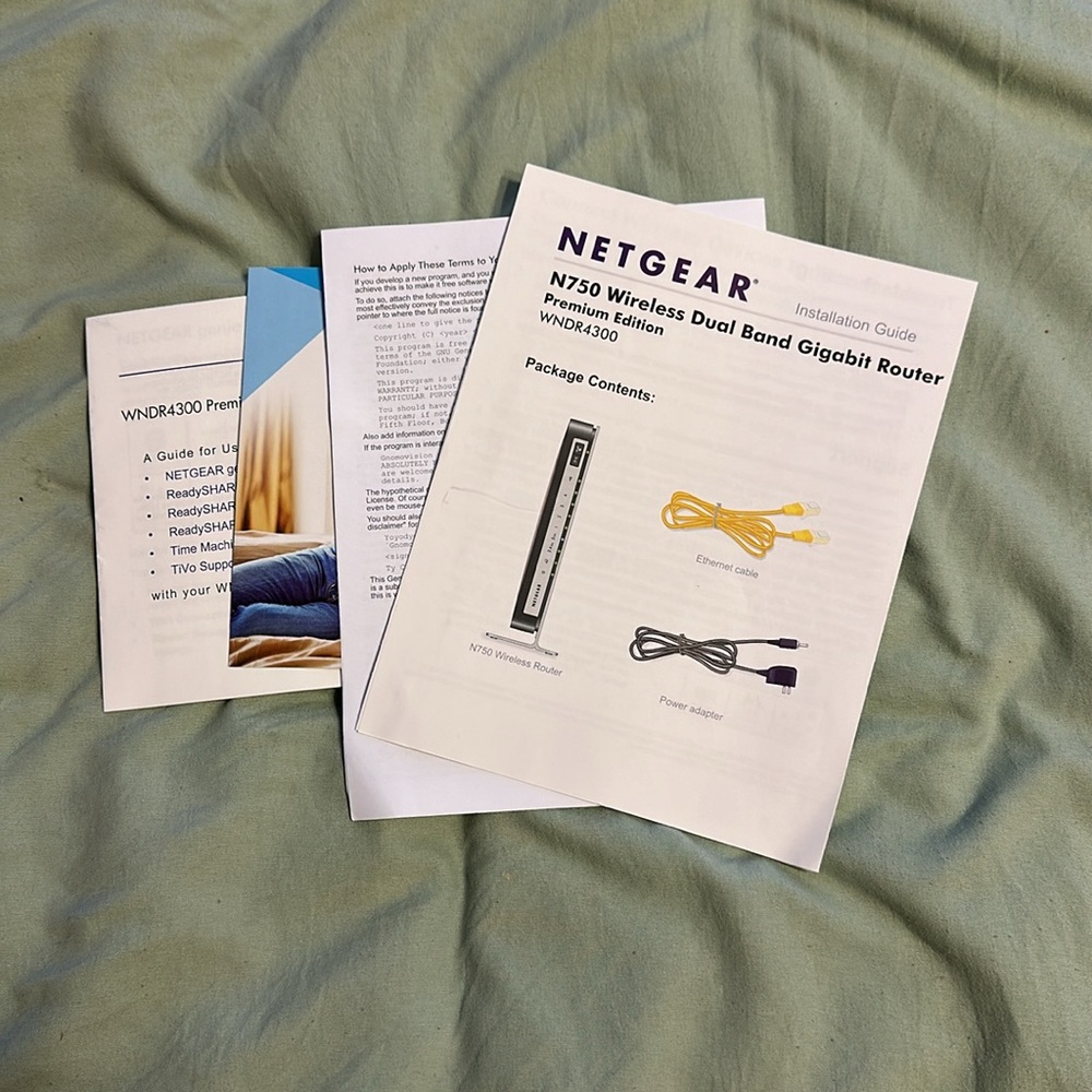 Netgear N750 Wireless Dual Band Gigabit Router - Picture 2 of 5